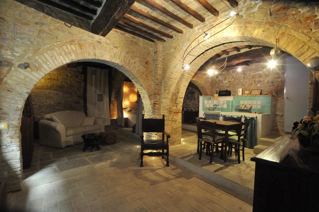 La Casina Del Lillotatini Apartment ปานิกาเล ภายนอก รูปภาพ